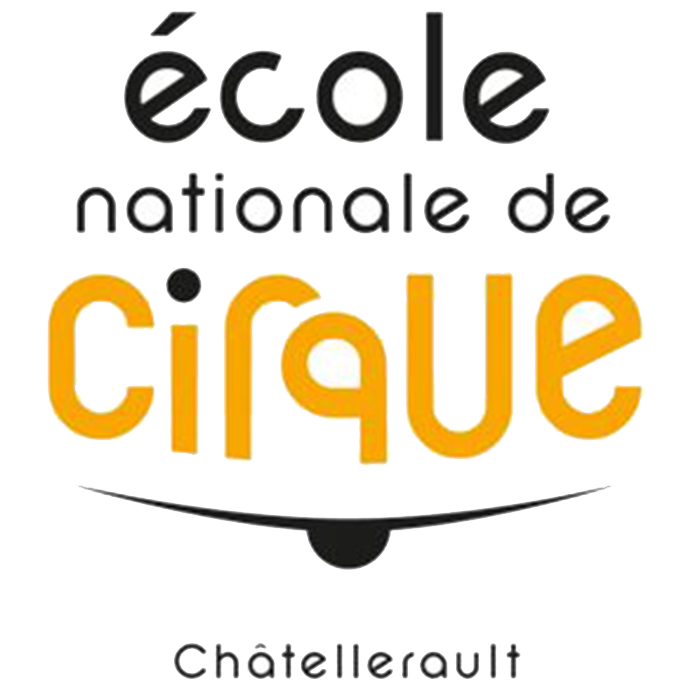 École nationale de cirque 700 x 700